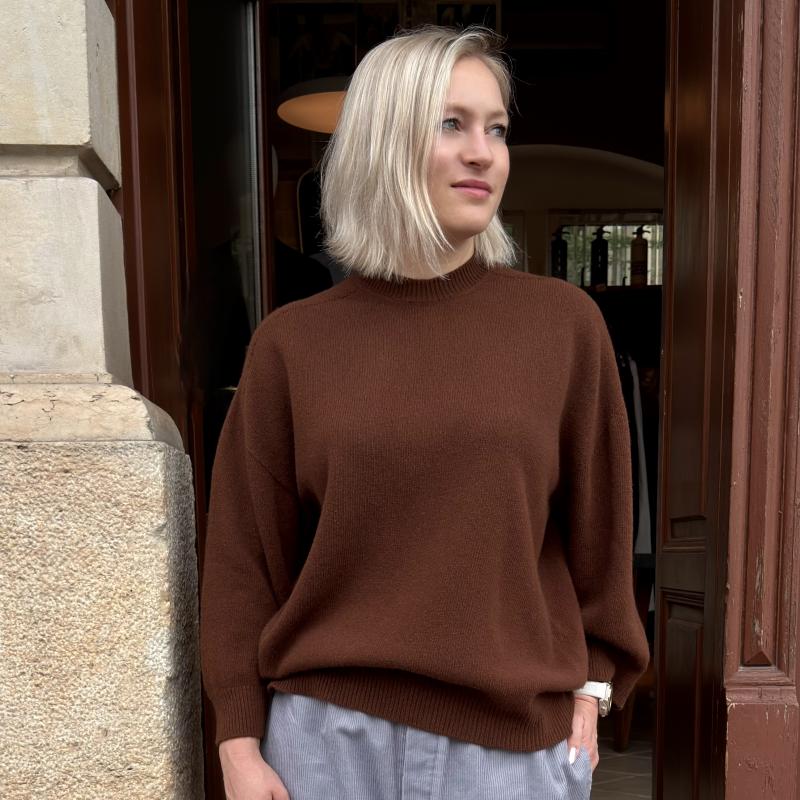 chestnut.sweater