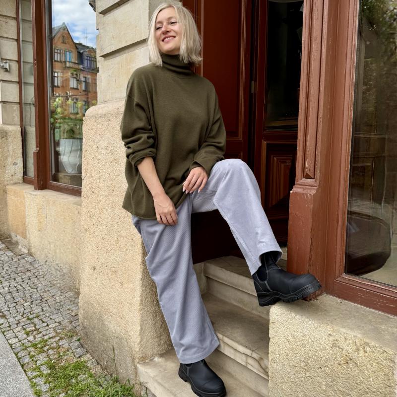 turtleneck.corduroy.pants.love