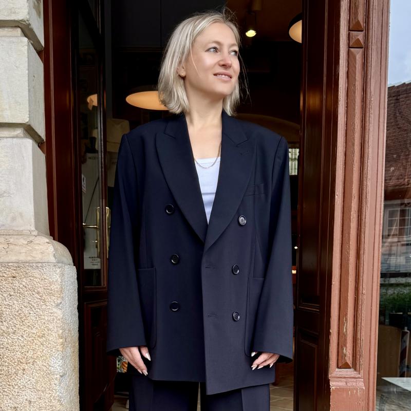 chic.blazer.style