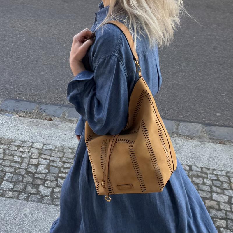 G.C.LEATHER.BAG - SUEDE